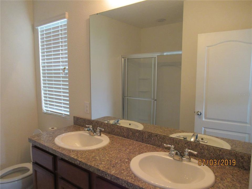 В аренду: $2,150 (4 спален, 2 ванн, 1788 Квадратных фут)