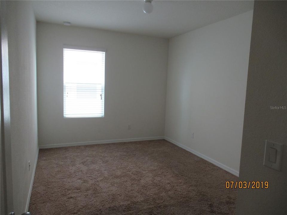 В аренду: $2,150 (4 спален, 2 ванн, 1788 Квадратных фут)