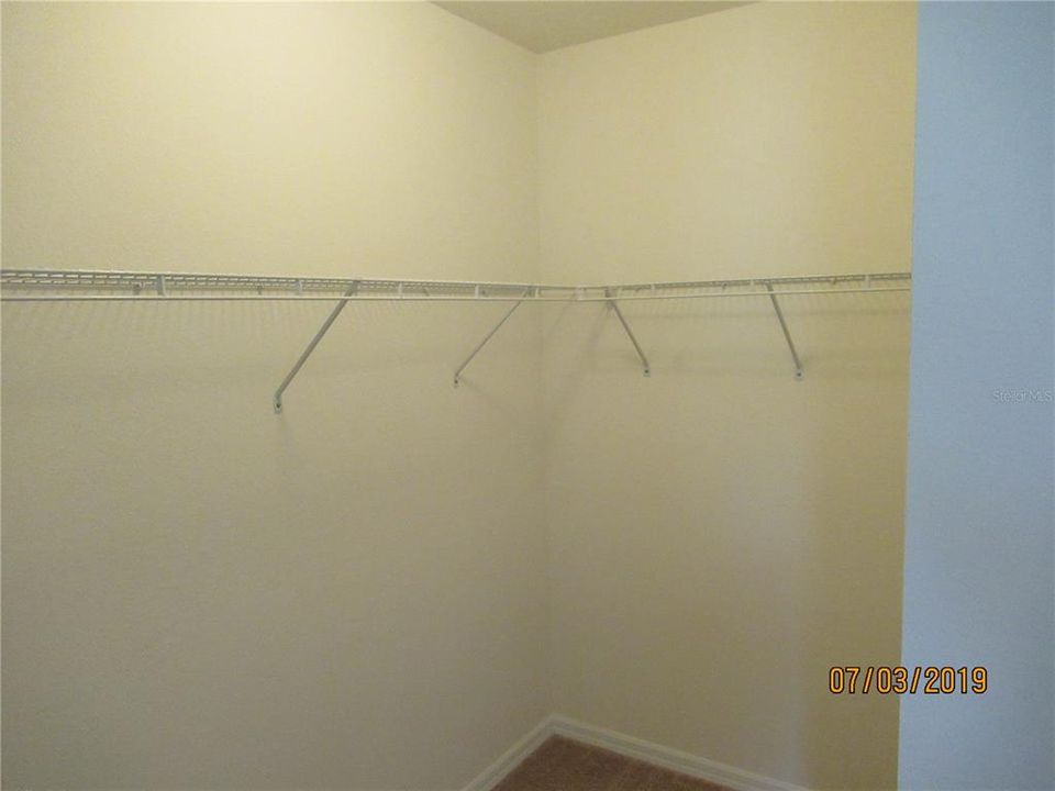 В аренду: $2,150 (4 спален, 2 ванн, 1788 Квадратных фут)