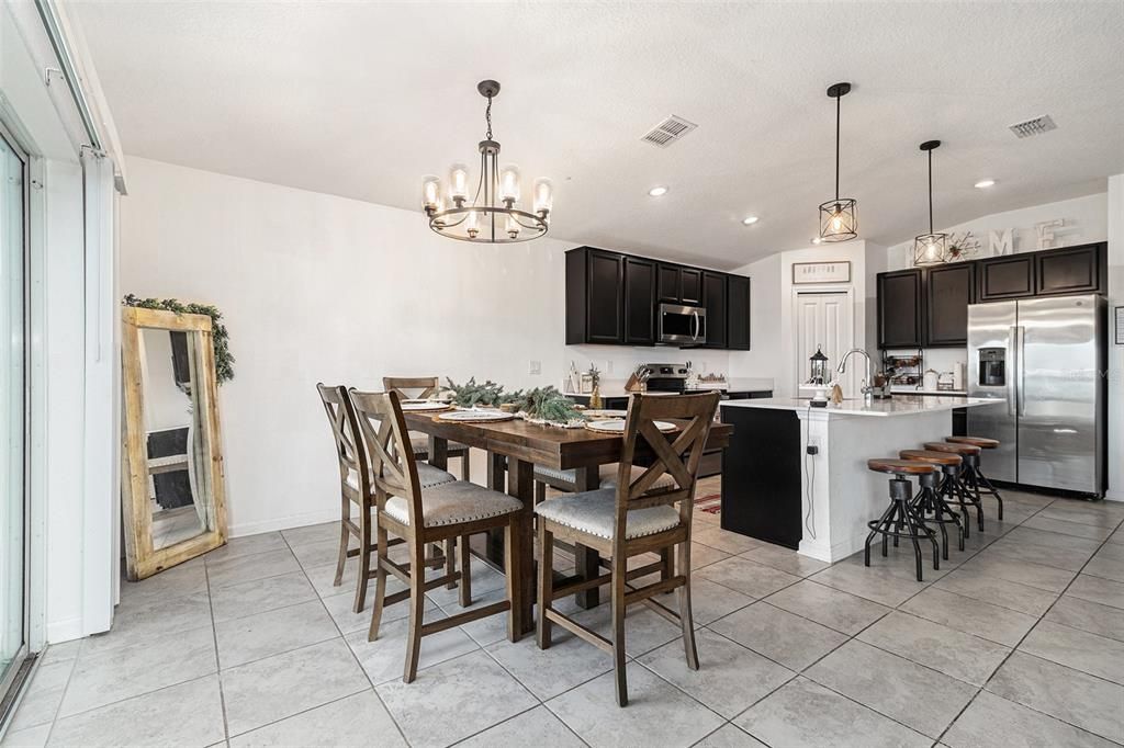 For Sale: $410,000 (4 beds, 2 baths, 1950 Square Feet)