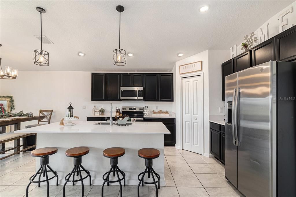 For Sale: $410,000 (4 beds, 2 baths, 1950 Square Feet)