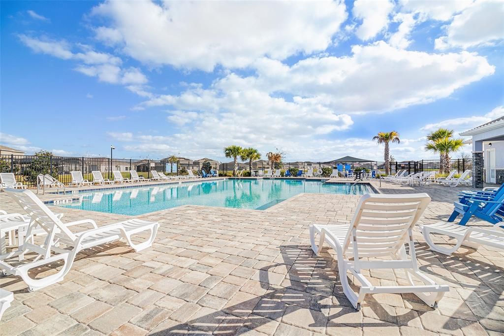 For Sale: $410,000 (4 beds, 2 baths, 1950 Square Feet)