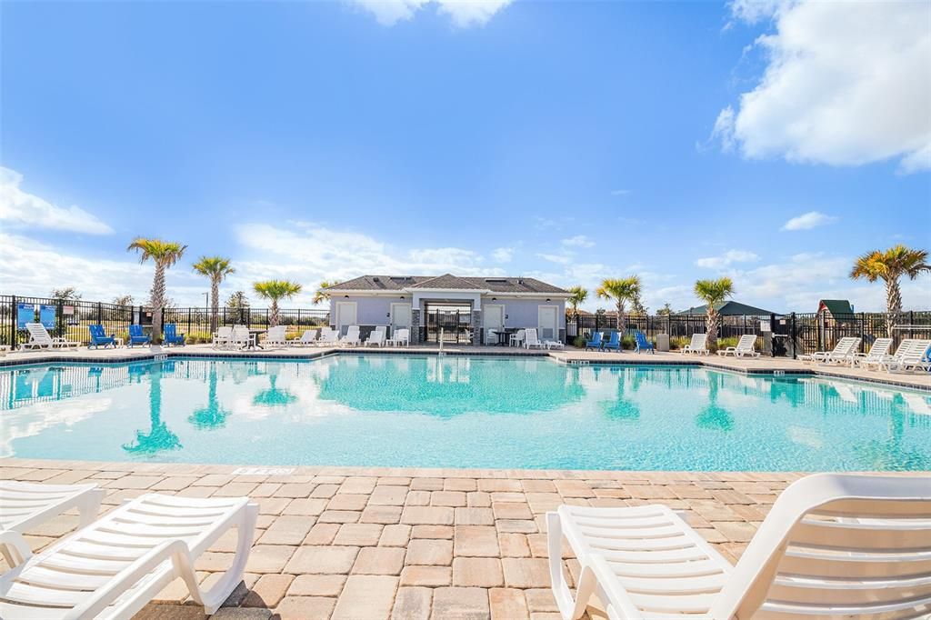 For Sale: $410,000 (4 beds, 2 baths, 1950 Square Feet)