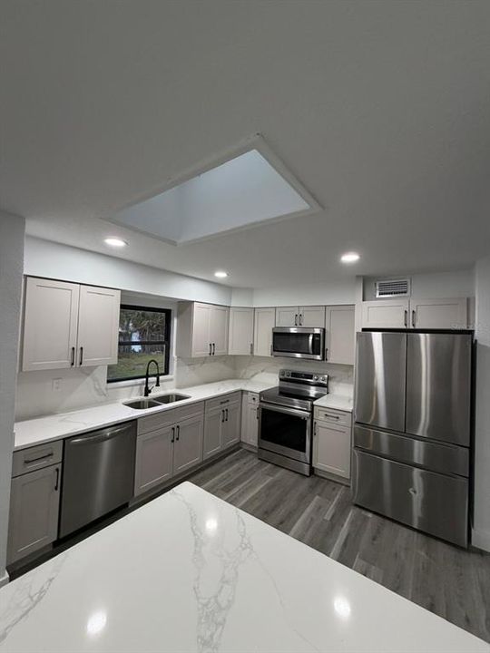 For Sale: $570,000 (4 beds, 3 baths, 1526 Square Feet)