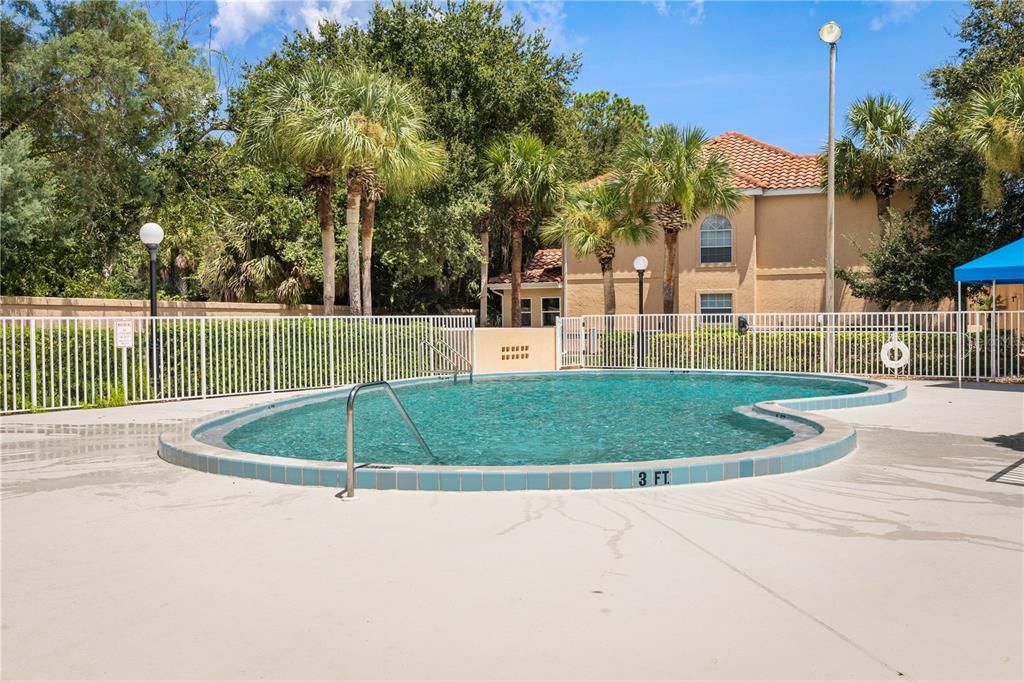 待售: $300,000 (3 贝兹, 2 浴室, 1230 平方英尺)