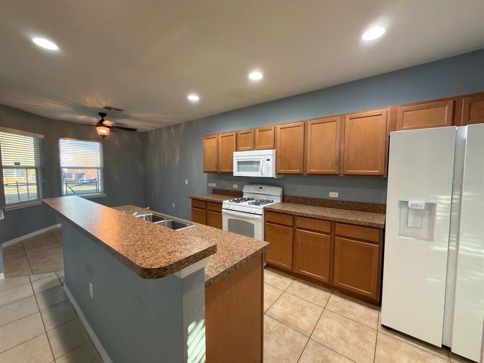 En Renta: $2,900 (5 camas, 4 baños, 2984 Pies cuadrados)