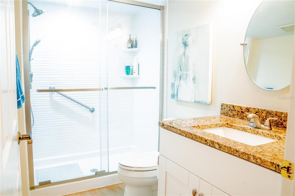 For Sale: $280,000 (2 beds, 2 baths, 1099 Square Feet)