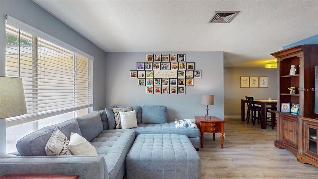 For Sale: $540,000 (3 beds, 2 baths, 1921 Square Feet)