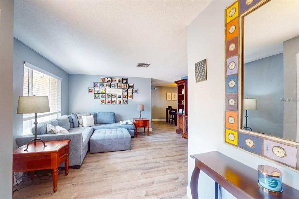 For Sale: $540,000 (3 beds, 2 baths, 1921 Square Feet)