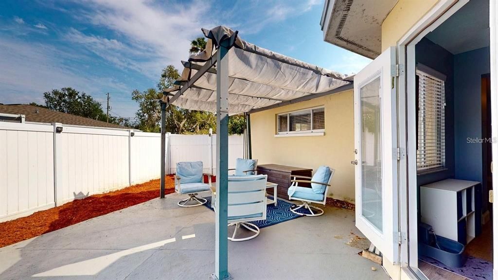 For Sale: $540,000 (3 beds, 2 baths, 1921 Square Feet)