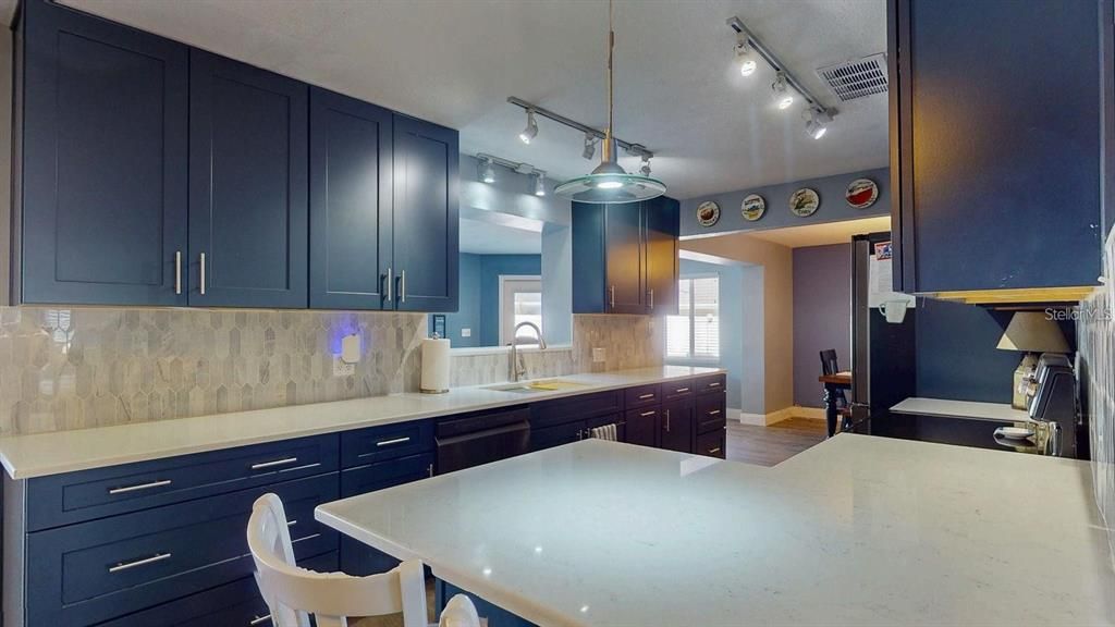 For Sale: $540,000 (3 beds, 2 baths, 1921 Square Feet)