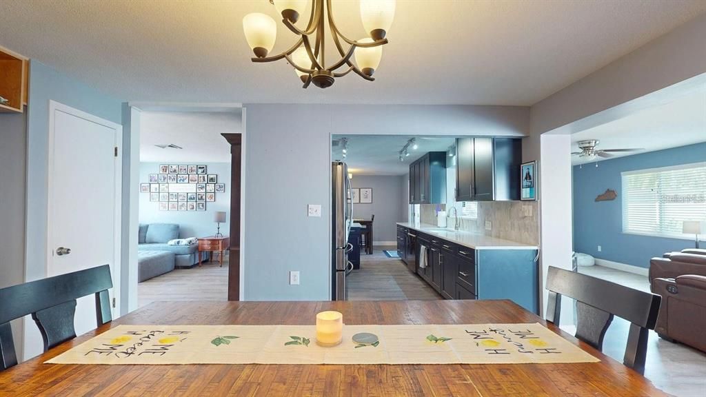 For Sale: $540,000 (3 beds, 2 baths, 1921 Square Feet)