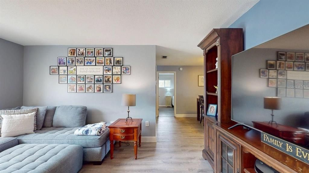 For Sale: $540,000 (3 beds, 2 baths, 1921 Square Feet)