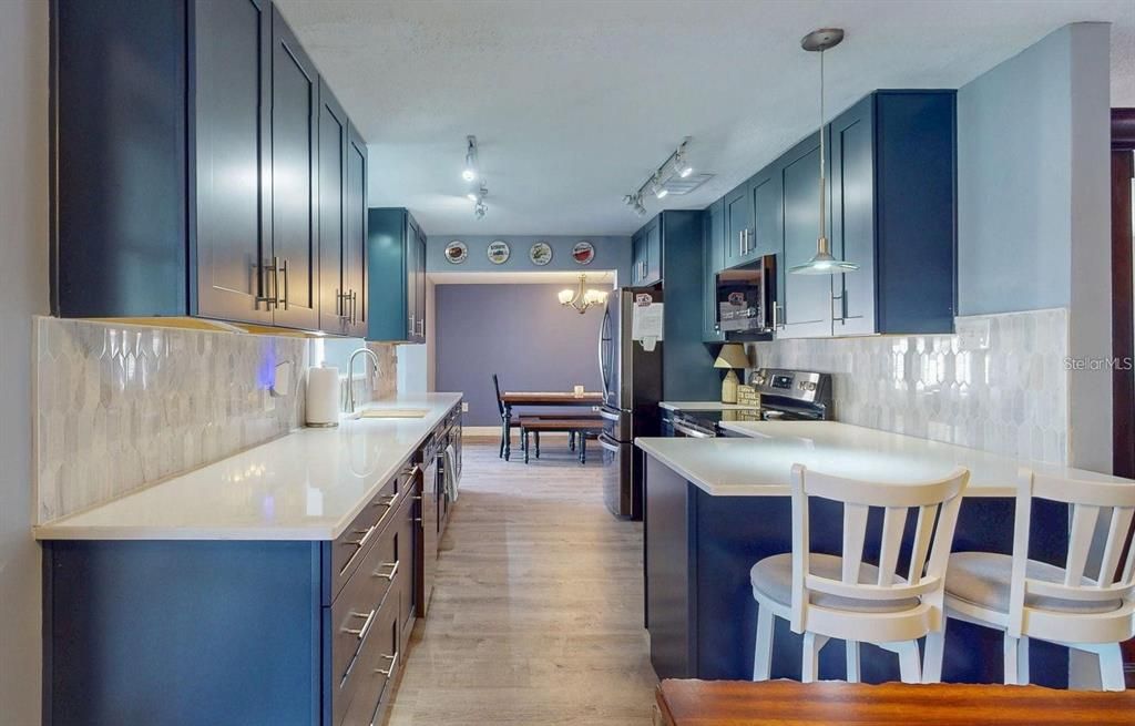 For Sale: $540,000 (3 beds, 2 baths, 1921 Square Feet)