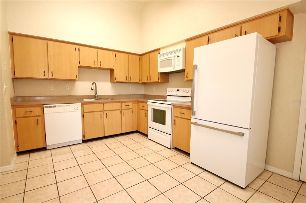For Sale: $280,000 (3 beds, 2 baths, 1156 Square Feet)