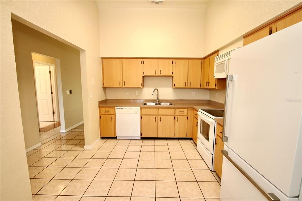 For Sale: $280,000 (3 beds, 2 baths, 1156 Square Feet)