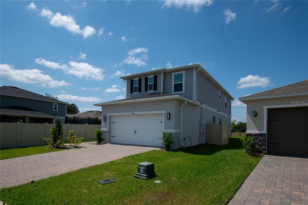 For Sale: $532,000 (4 beds, 3 baths, 2425 Square Feet)