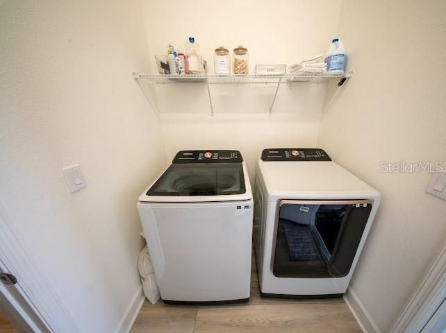 For Sale: $532,000 (4 beds, 3 baths, 2425 Square Feet)