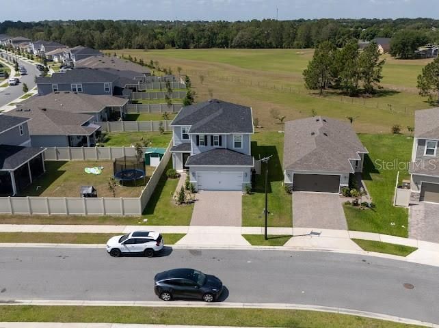 For Sale: $532,000 (4 beds, 3 baths, 2425 Square Feet)