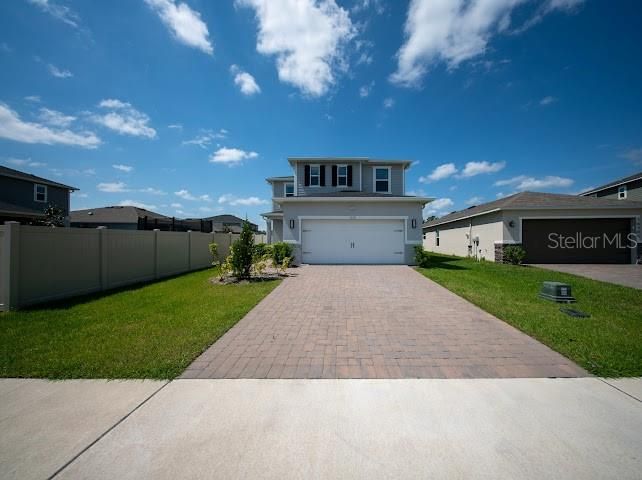 For Sale: $532,000 (4 beds, 3 baths, 2425 Square Feet)