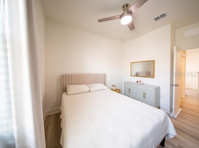 For Sale: $532,000 (4 beds, 3 baths, 2425 Square Feet)