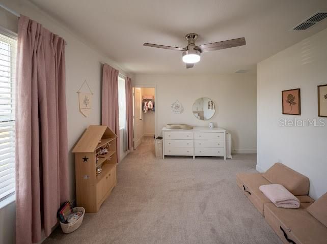 For Sale: $532,000 (4 beds, 3 baths, 2425 Square Feet)