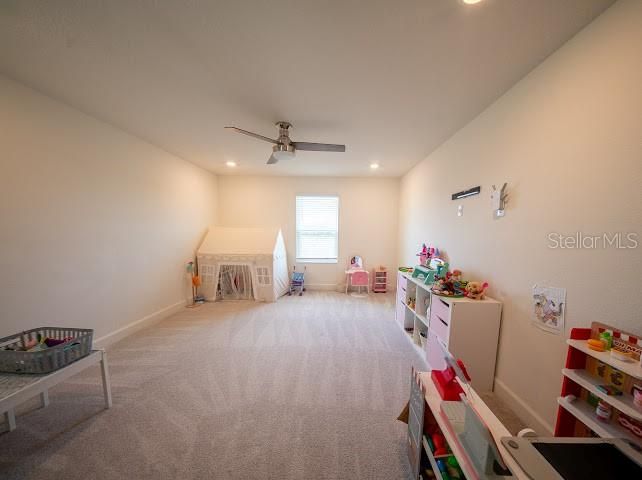 For Sale: $532,000 (4 beds, 3 baths, 2425 Square Feet)