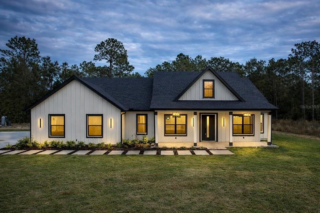 На продажу: $695,000 (4 спален, 3 ванн, 2519 Квадратных фут)