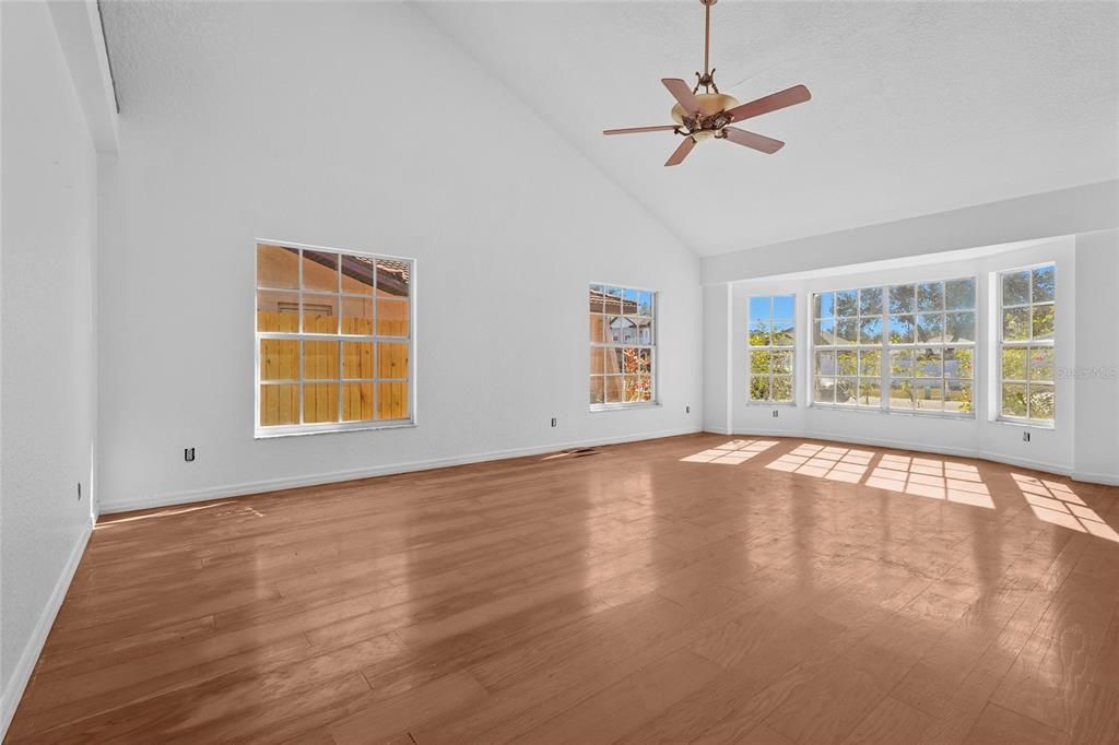 待售: $399,000 (3 贝兹, 2 浴室, 2854 平方英尺)