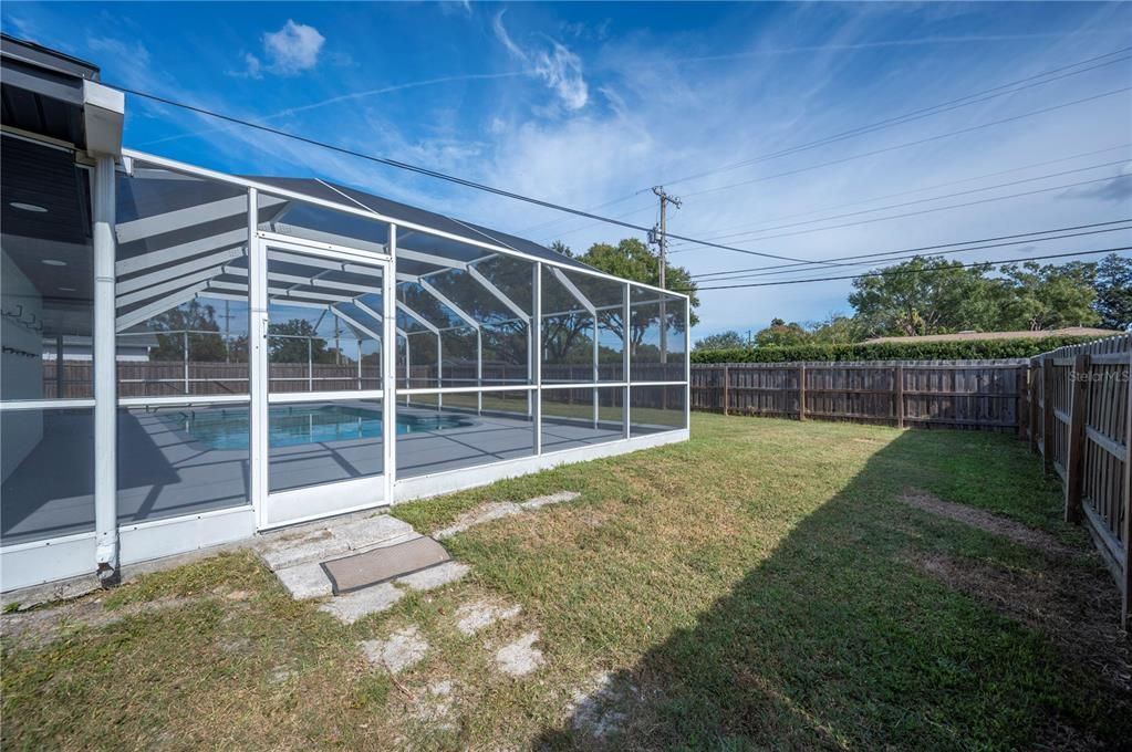 На продажу: $399,900 (3 спален, 2 ванн, 1684 Квадратных фут)