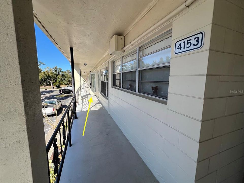 For Sale: $129,500 (2 beds, 2 baths, 875 Square Feet)