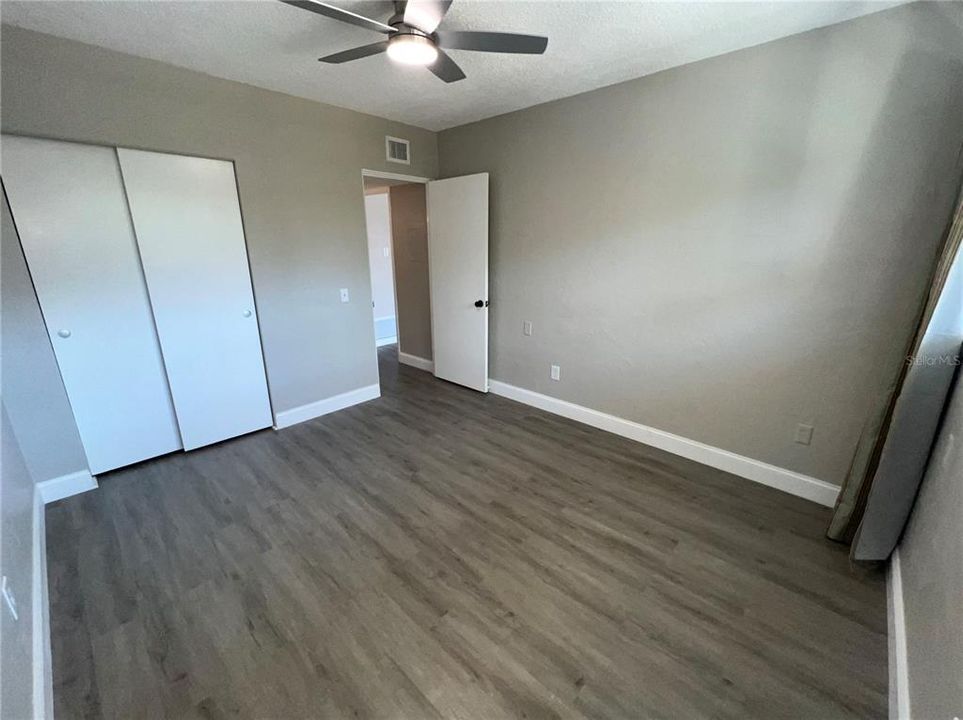 For Sale: $129,500 (2 beds, 2 baths, 875 Square Feet)