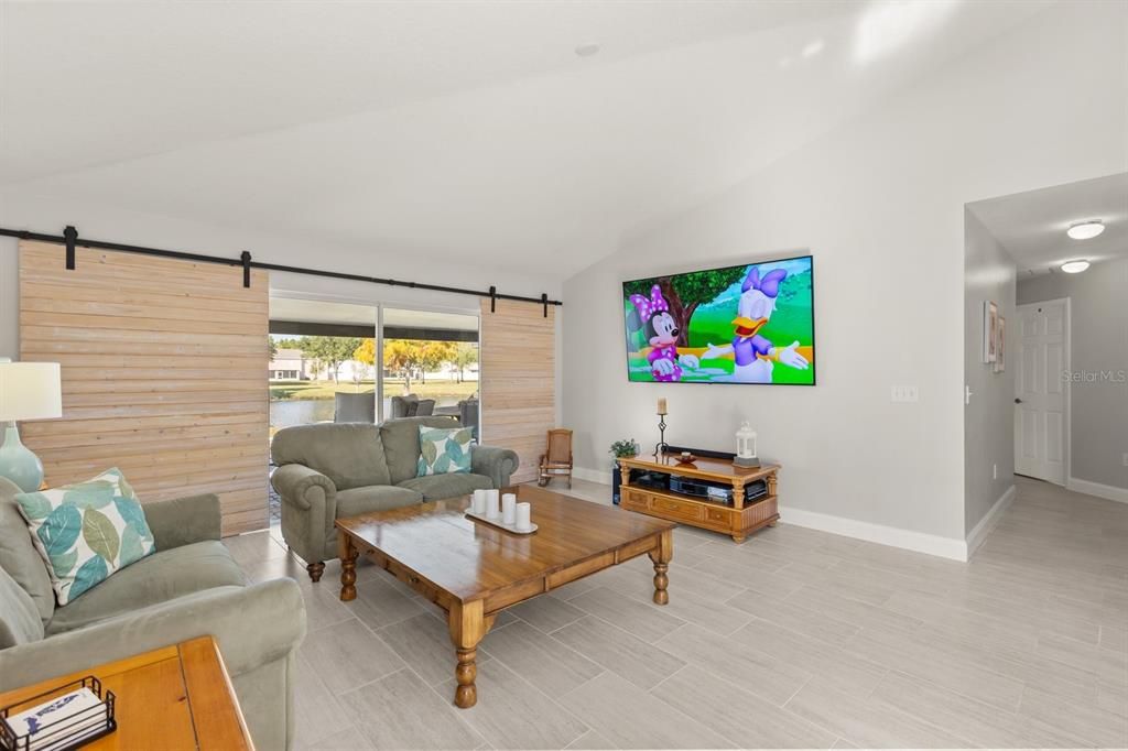 En Renta: $2,895 (4 camas, 2 baños, 1945 Pies cuadrados)