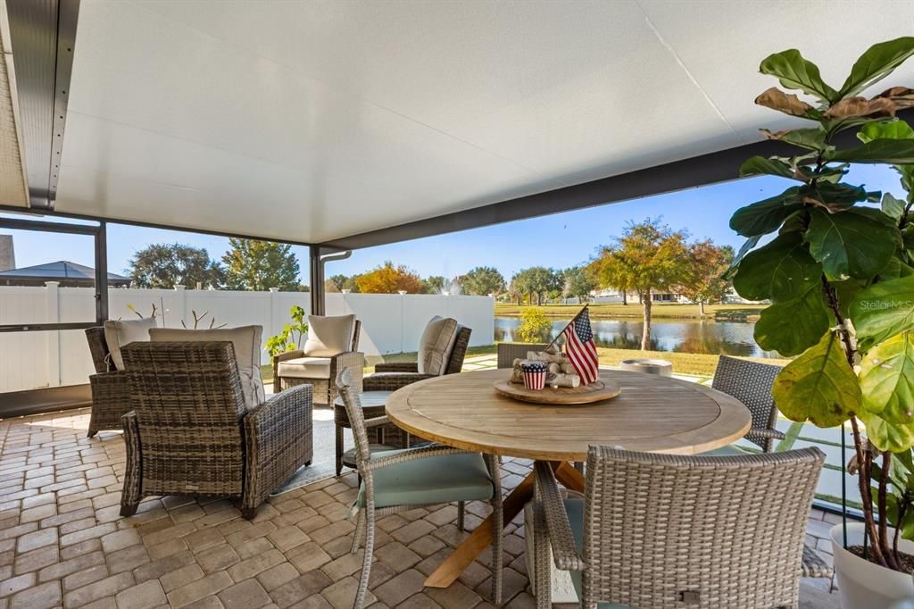 En Renta: $2,895 (4 camas, 2 baños, 1945 Pies cuadrados)