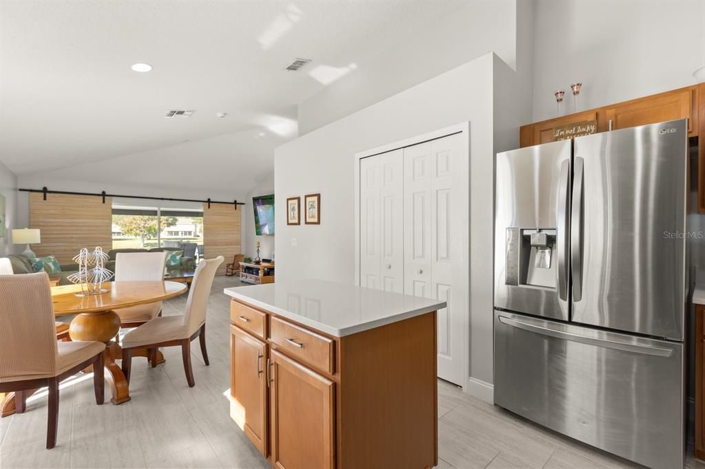 En Renta: $2,895 (4 camas, 2 baños, 1945 Pies cuadrados)