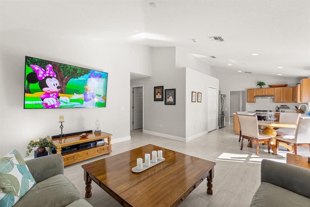 En Renta: $2,895 (4 camas, 2 baños, 1945 Pies cuadrados)