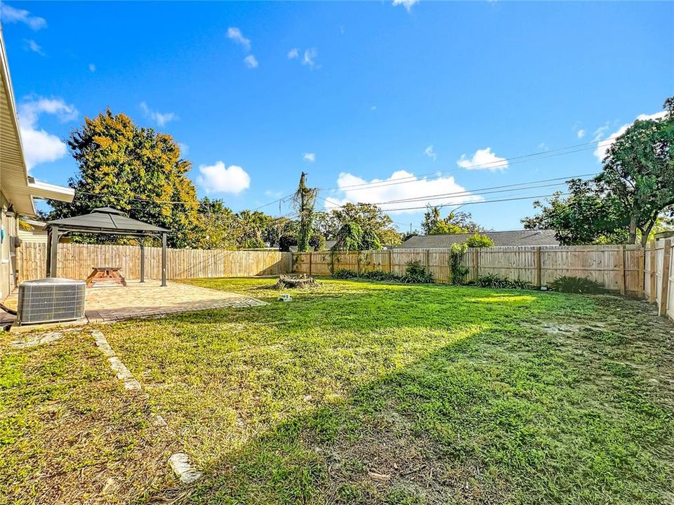 На продажу: $340,000 (3 спален, 1 ванн, 1192 Квадратных фут)