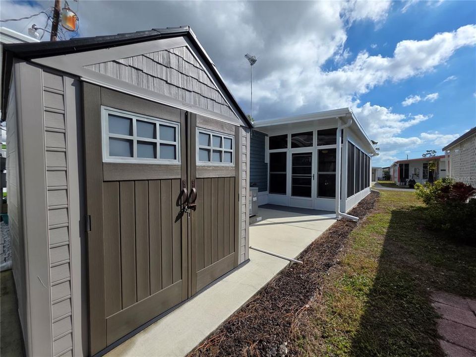 На продажу: $149,500 (2 спален, 2 ванн, 810 Квадратных фут)