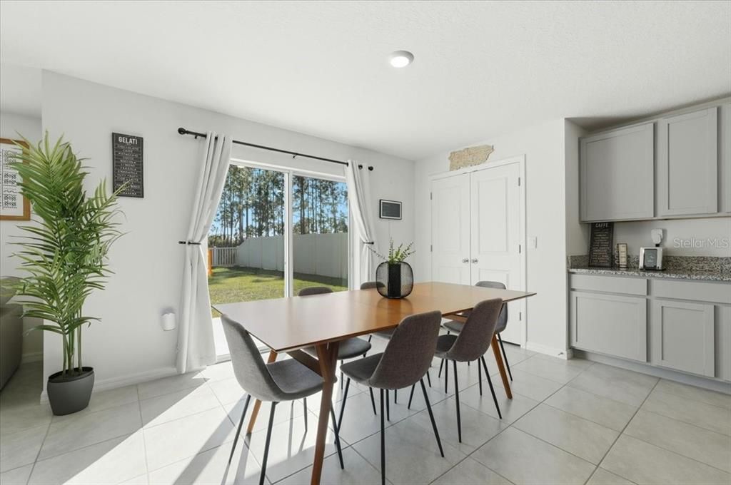 For Sale: $434,900 (4 beds, 3 baths, 2435 Square Feet)