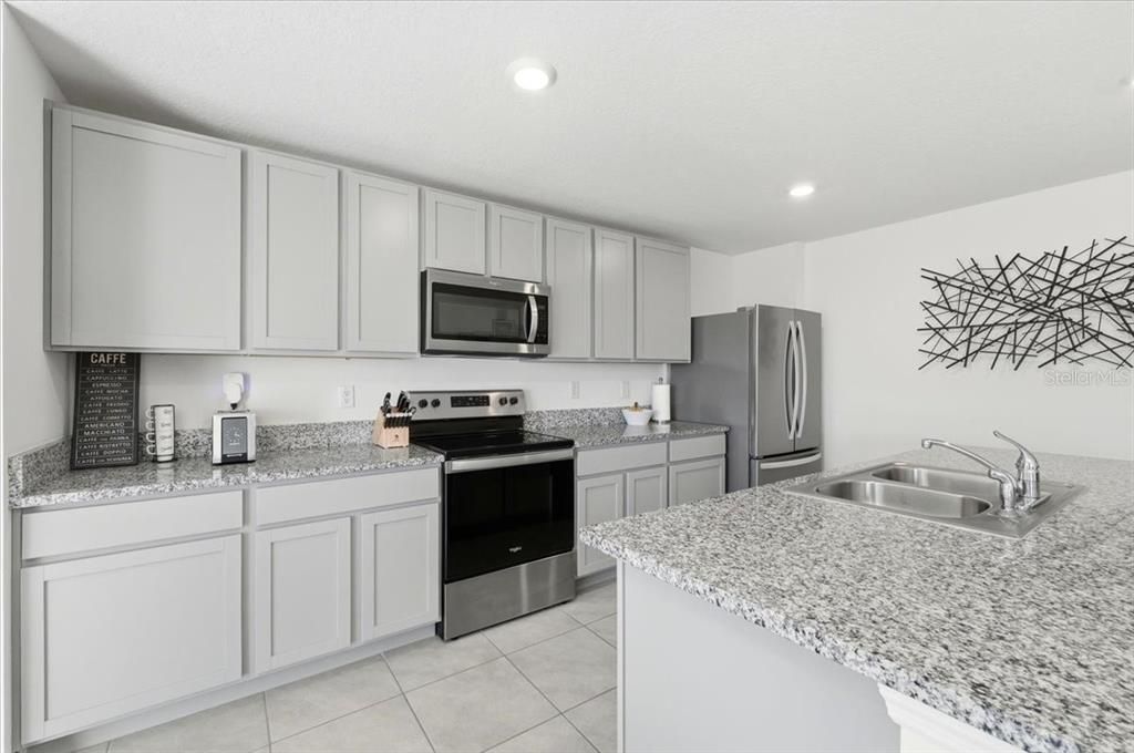 For Sale: $434,900 (4 beds, 3 baths, 2435 Square Feet)