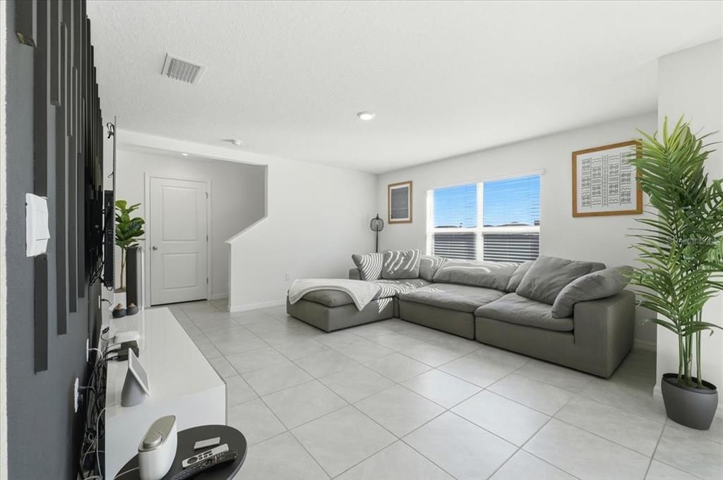 For Sale: $434,900 (4 beds, 3 baths, 2435 Square Feet)