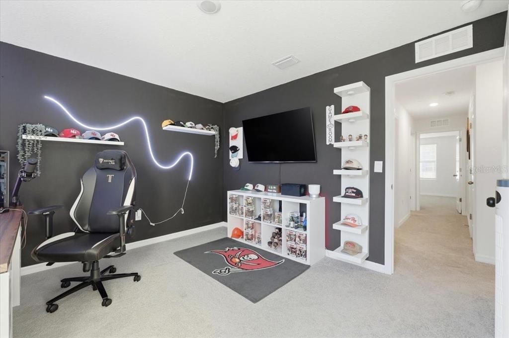 For Sale: $434,900 (4 beds, 3 baths, 2435 Square Feet)