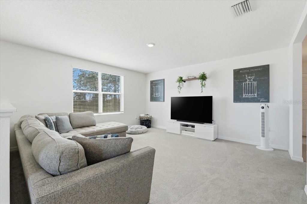 For Sale: $434,900 (4 beds, 3 baths, 2435 Square Feet)