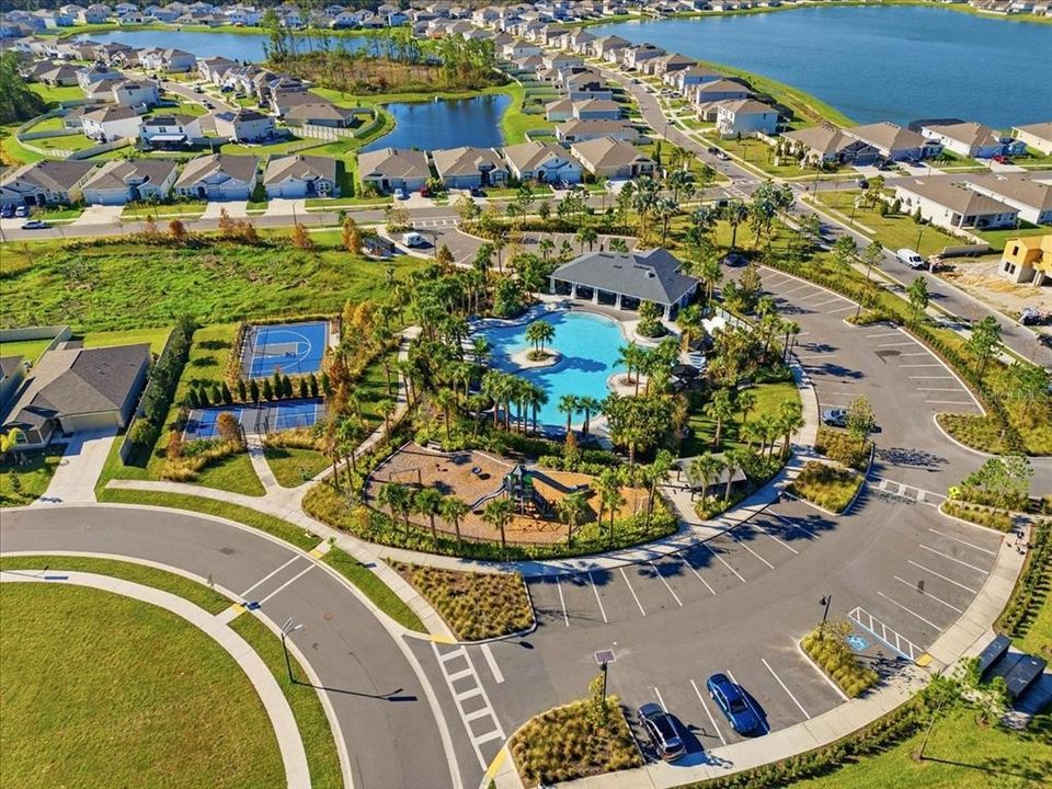 For Sale: $434,900 (4 beds, 3 baths, 2435 Square Feet)