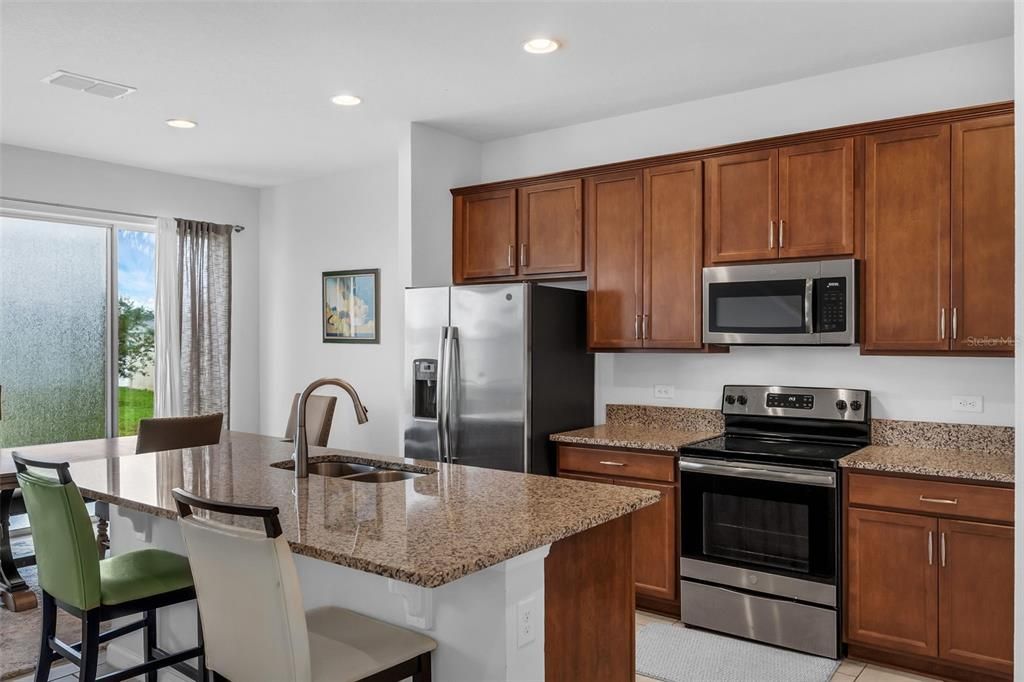 For Sale: $395,000 (3 beds, 2 baths, 1875 Square Feet)