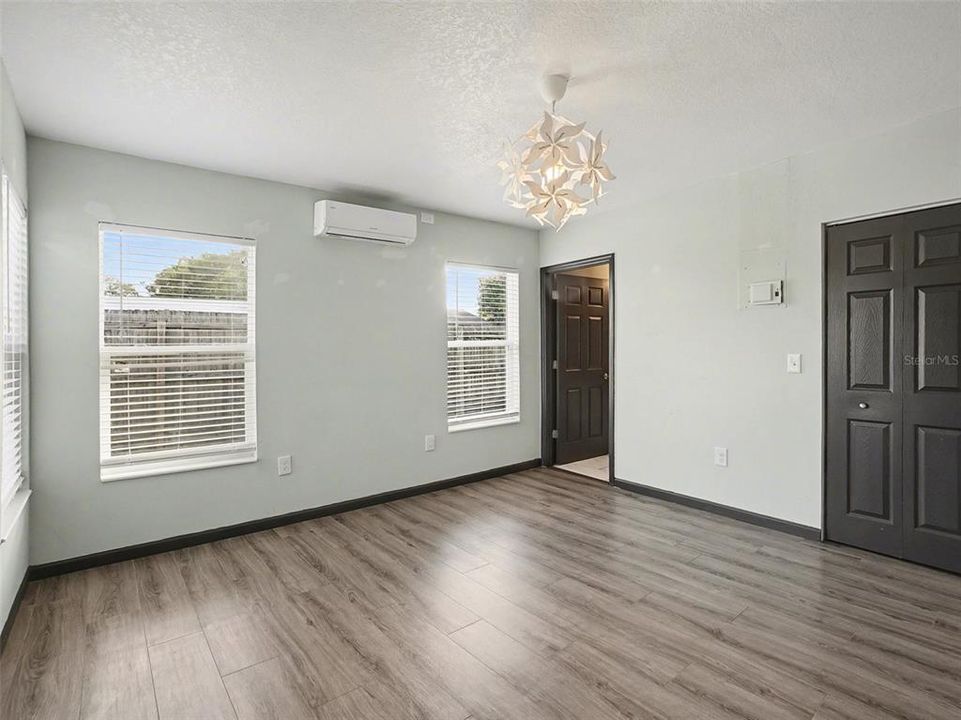 На продажу: $360,000 (4 спален, 3 ванн, 1563 Квадратных фут)