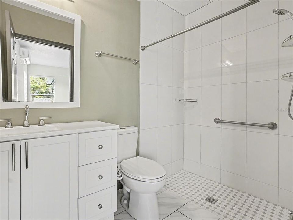 На продажу: $360,000 (4 спален, 3 ванн, 1563 Квадратных фут)