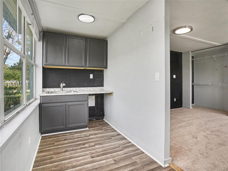 На продажу: $360,000 (4 спален, 3 ванн, 1563 Квадратных фут)