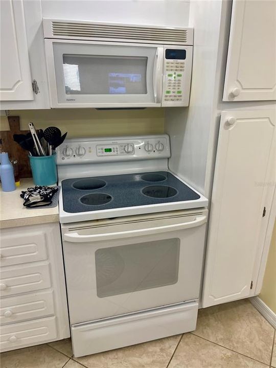 出租: $2,495 (3 贝兹, 2 浴室, 1480 平方英尺)