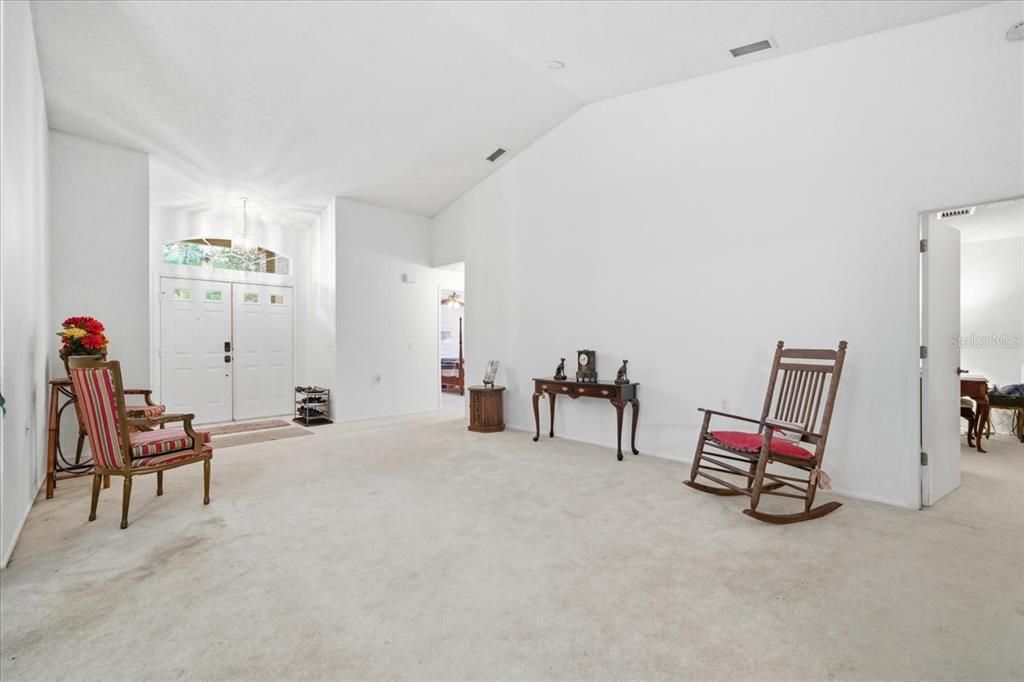 На продажу: $325,000 (2 спален, 2 ванн, 1855 Квадратных фут)